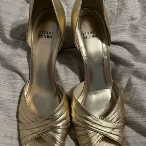 Stuart Weitzman Gold Heels Metallic Elegance